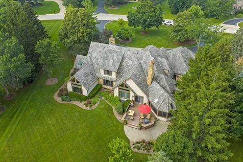 18 S Wynstone Drive North Barrington IL 60010