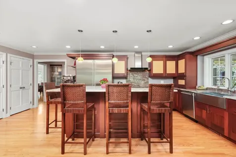 18 S Wynstone Drive North Barrington IL 60010