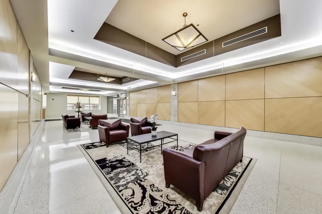 1717 South Prairie Avenue Chicago IL 60616