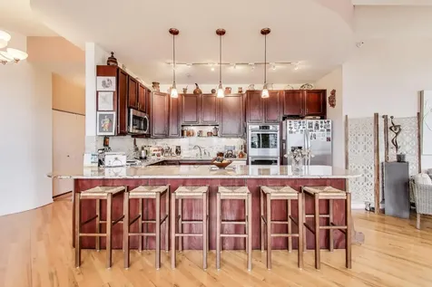 1717 South Prairie Avenue Chicago IL 60616