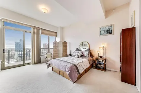 1717 South Prairie Avenue Chicago IL 60616