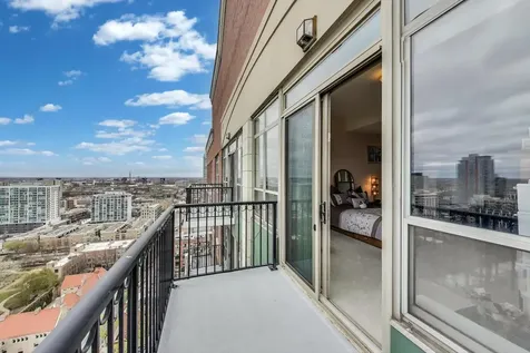 1717 South Prairie Avenue Chicago IL 60616