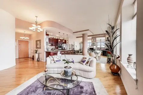 1717 South Prairie Avenue Chicago IL 60616