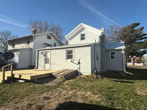 406 South Division Avenue Polo IL 61064