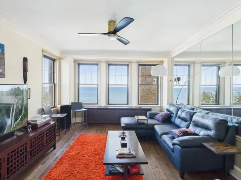 7321 South South Shore Drive Chicago IL 60649