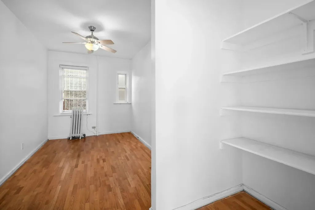 1424 East Hyde Park Boulevard Chicago IL 60615