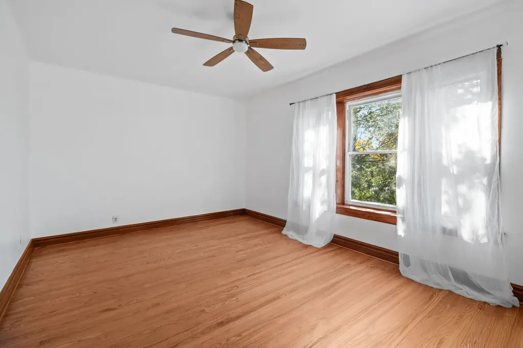 1424 East Hyde Park Boulevard Chicago IL 60615