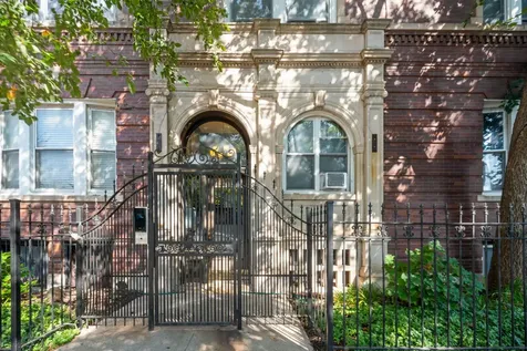 1424 East Hyde Park Boulevard Chicago IL 60615