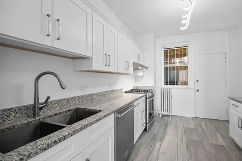 1424 East Hyde Park Boulevard Chicago IL 60615