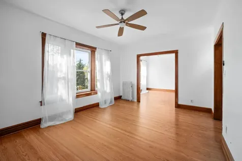 1424 East Hyde Park Boulevard Chicago IL 60615