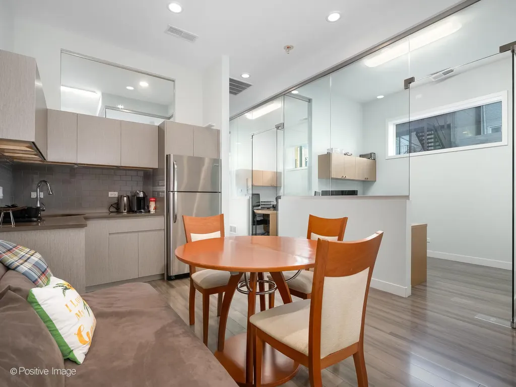 2015 West Armitage Avenue Chicago IL 60647