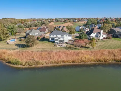 3 Pebblebrook Court Bloomington IL 61705