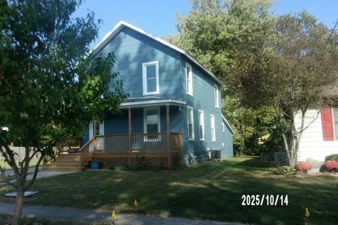 466 East Cherry Street Watseka IL 60970