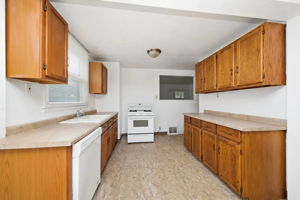 127 South Lincoln Street Westmont IL 60559