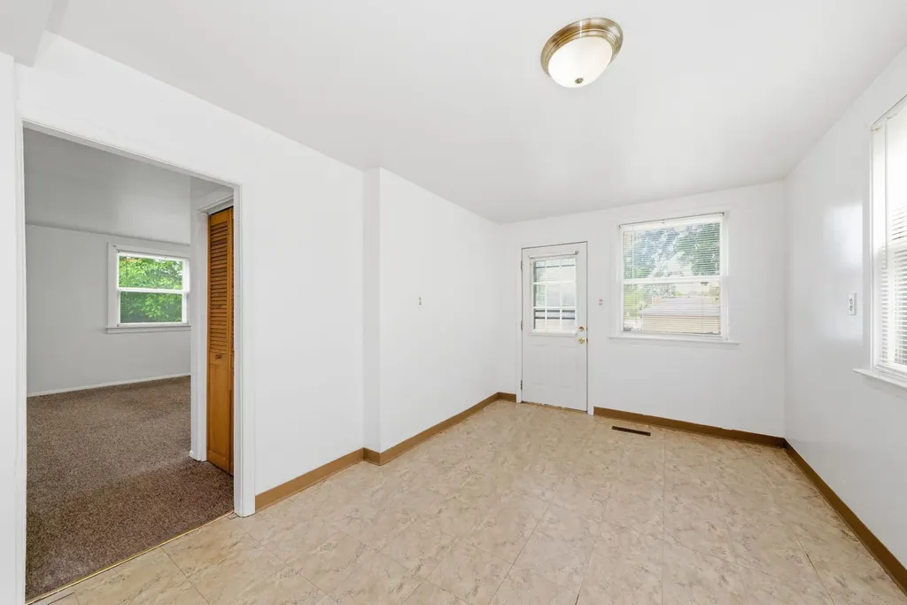 127 South Lincoln Street Westmont IL 60559