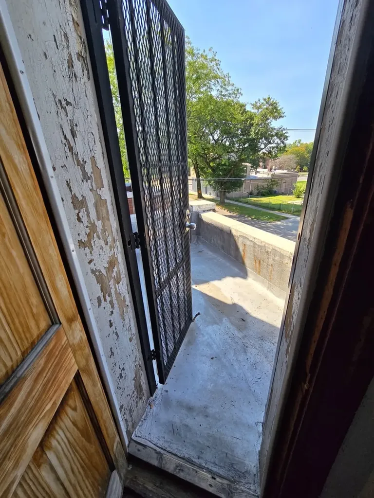 6243 South Wood Street Chicago IL 60636