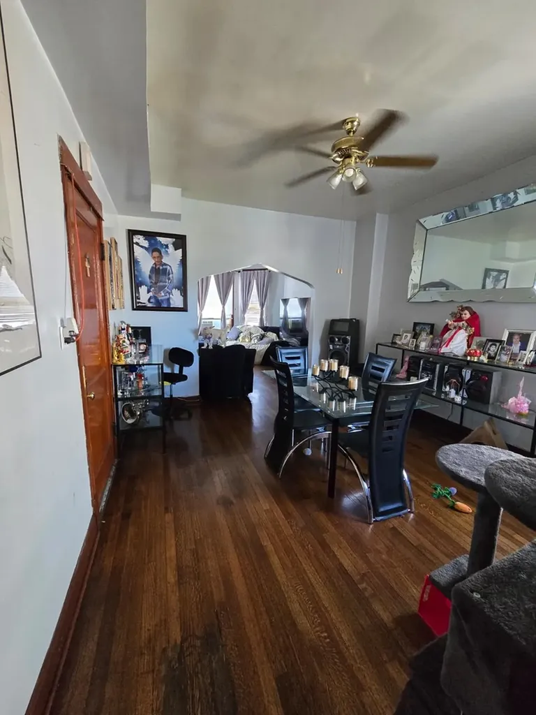 6243 South Wood Street Chicago IL 60636
