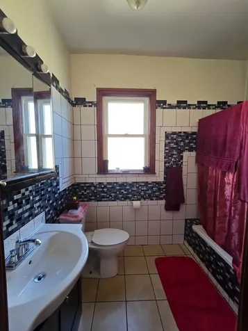 6243 South Wood Street Chicago IL 60636