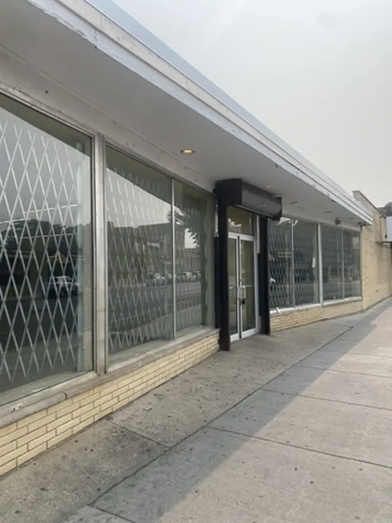 5101 West Division Street Chicago IL 60651