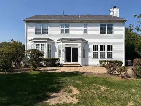 4827 West Pebble Beach Drive Wadsworth IL 60083