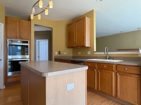 4827 West Pebble Beach Drive Wadsworth IL 60083