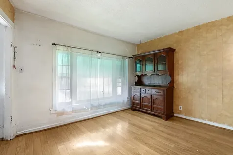 331 East 22nd Street Chicago Heights IL 60411