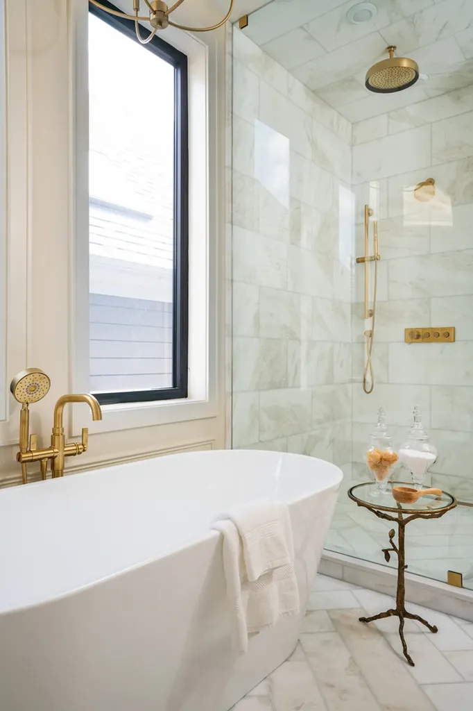 3041 North Leavitt Street Chicago IL 60618
