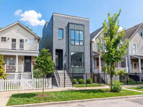 3041 North Leavitt Street Chicago IL 60618