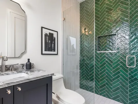 3041 North Leavitt Street Chicago IL 60618