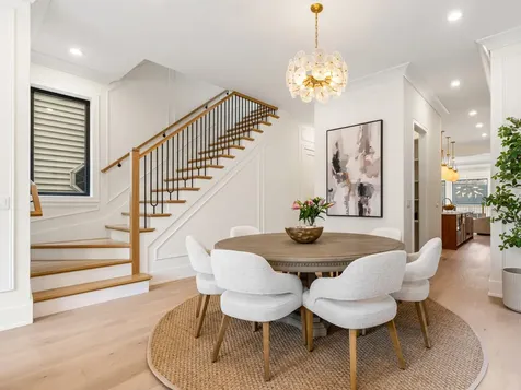 3041 North Leavitt Street Chicago IL 60618