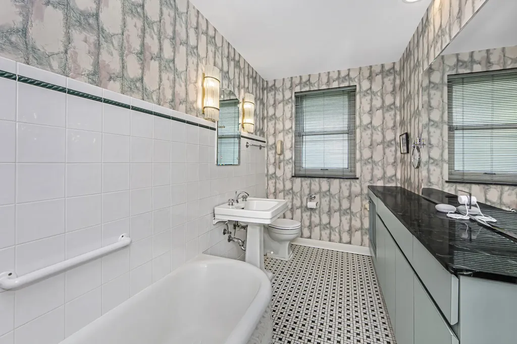 3920 North Lake Shore Drive Chicago IL 60613