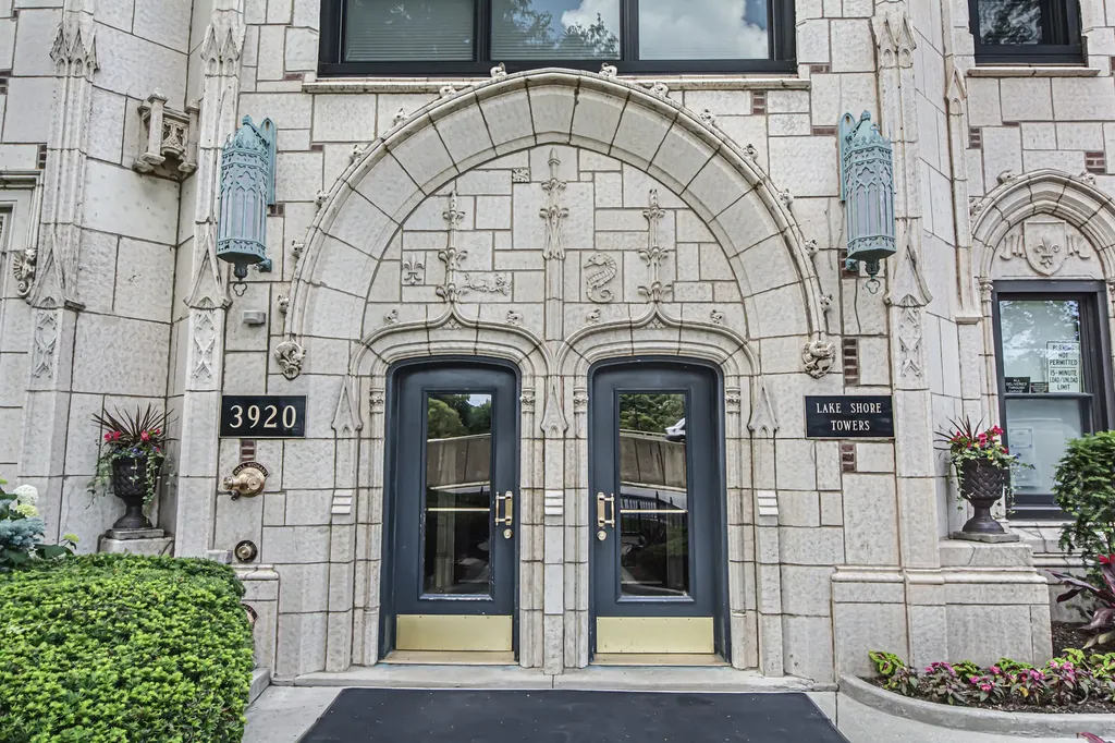 3920 North Lake Shore Drive Chicago IL 60613