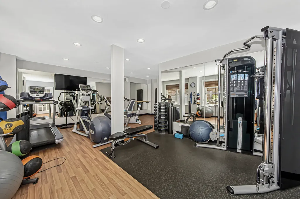 3920 North Lake Shore Drive Chicago IL 60613