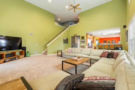 809 Magnuson Court Barrington IL 60010