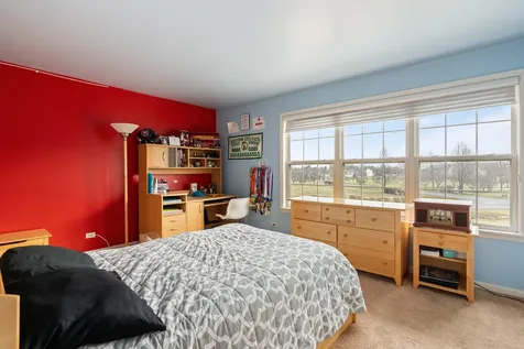 809 Magnuson Court Barrington IL 60010