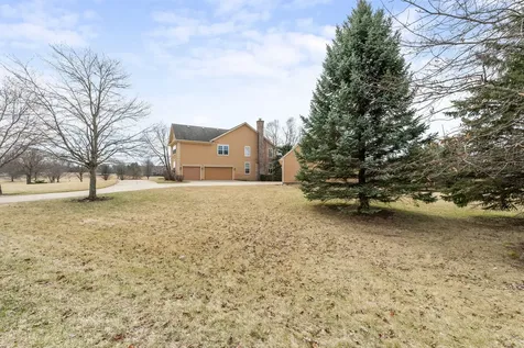 809 Magnuson Court Barrington IL 60010
