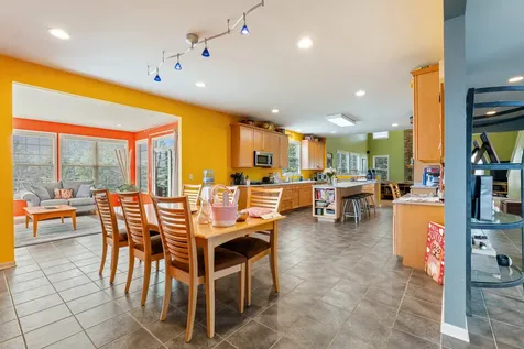 809 Magnuson Court Barrington IL 60010