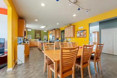 809 Magnuson Court Barrington IL 60010