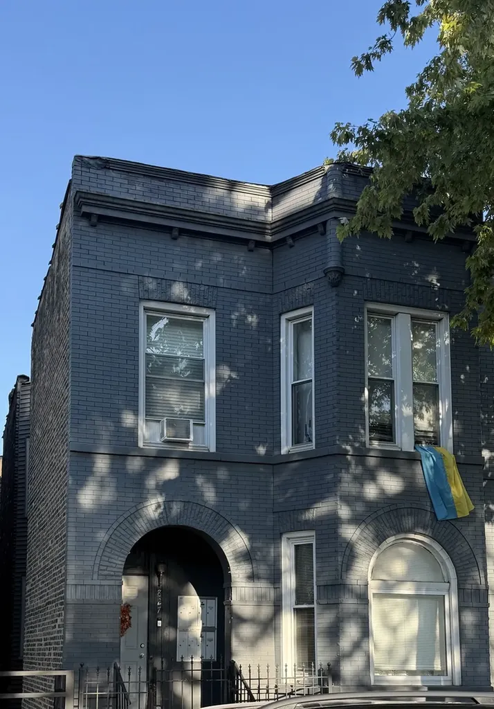 827 North Fairfield Avenue Chicago IL 60622