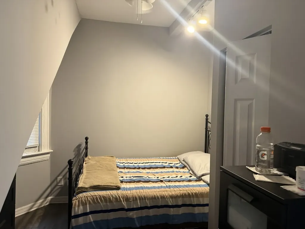 827 North Fairfield Avenue Chicago IL 60622