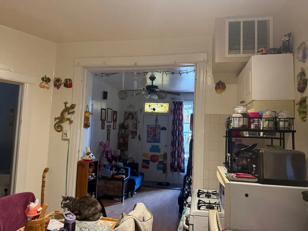 827 North Fairfield Avenue Chicago IL 60622