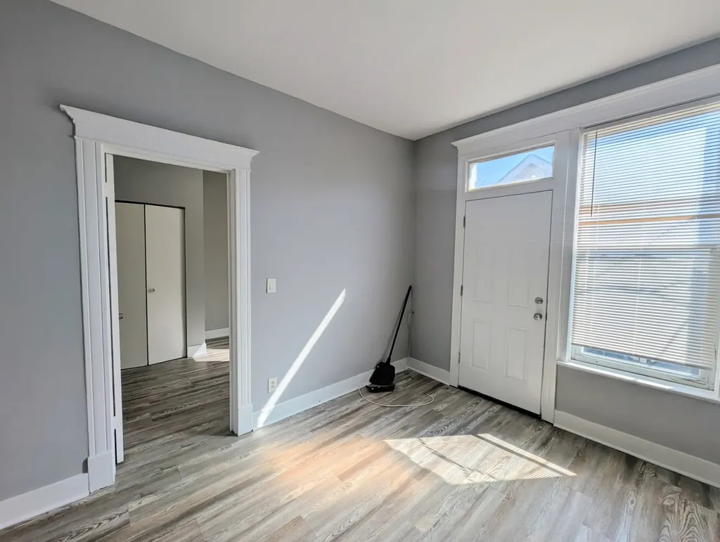 827 North Fairfield Avenue Chicago IL 60622