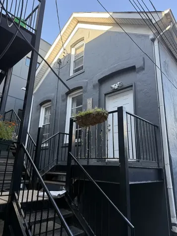 827 North Fairfield Avenue Chicago IL 60622