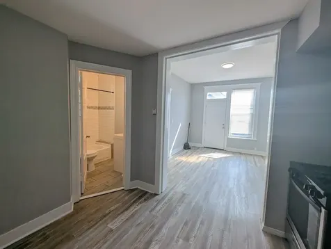 827 North Fairfield Avenue Chicago IL 60622