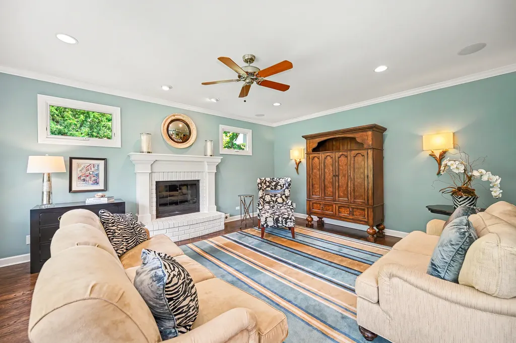 1028 Shady Lane Glen Ellyn IL 60137