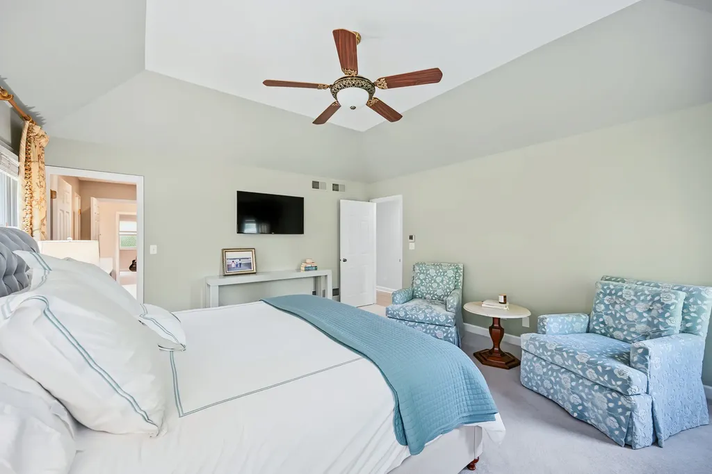 1028 Shady Lane Glen Ellyn IL 60137