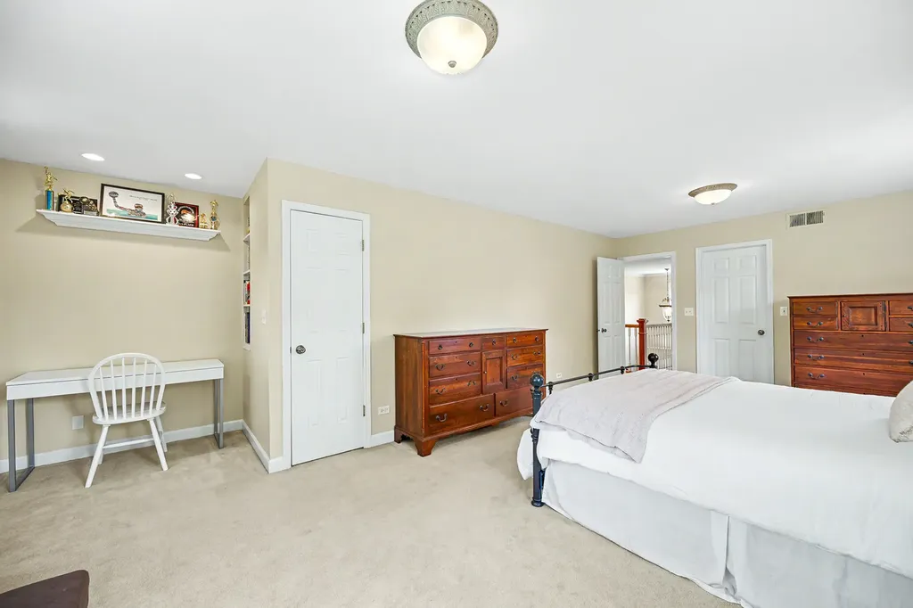1028 Shady Lane Glen Ellyn IL 60137