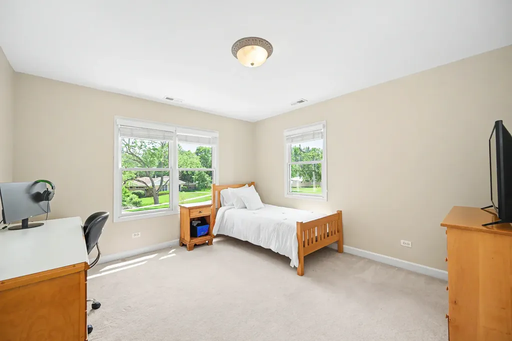 1028 Shady Lane Glen Ellyn IL 60137