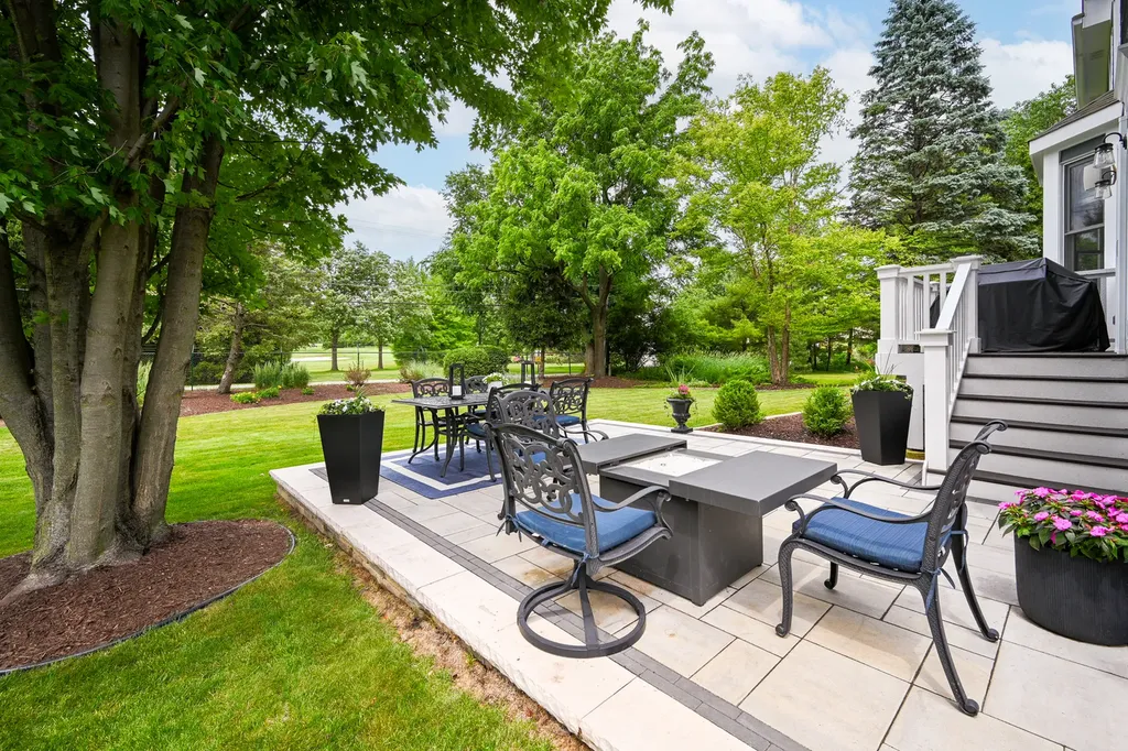 1028 Shady Lane Glen Ellyn IL 60137