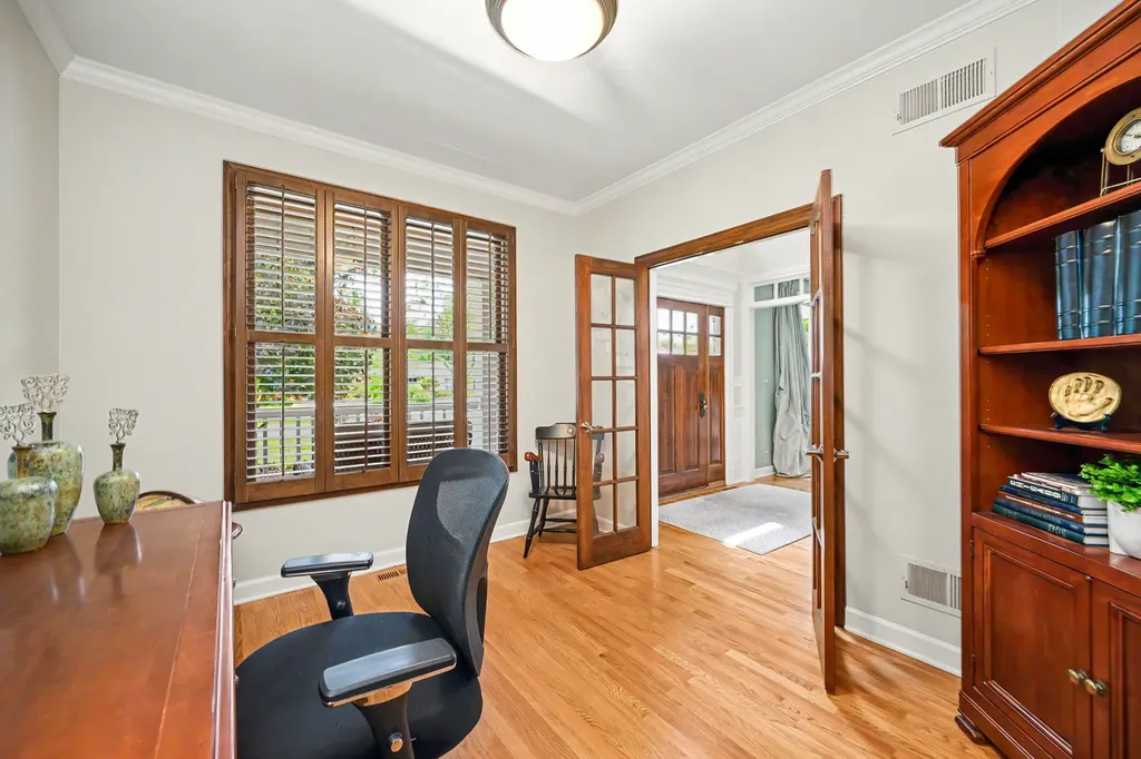 1028 Shady Lane Glen Ellyn IL 60137